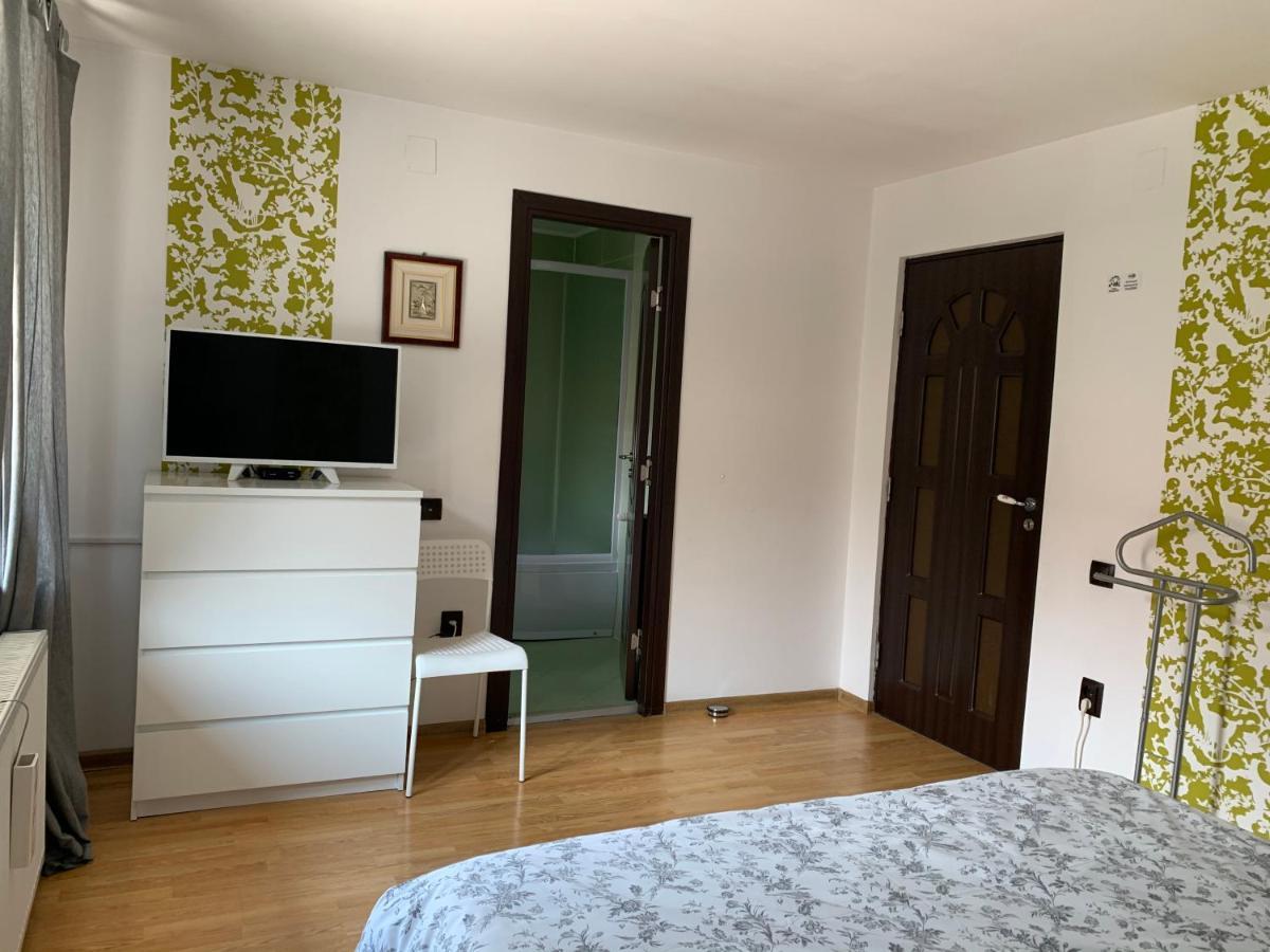 Casa Bergwald Apartment Risnov Bagian luar foto