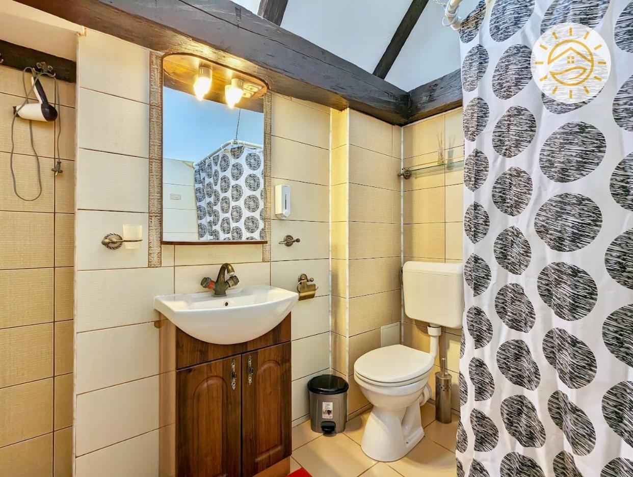 Casa Bergwald Apartment Risnov Bagian luar foto