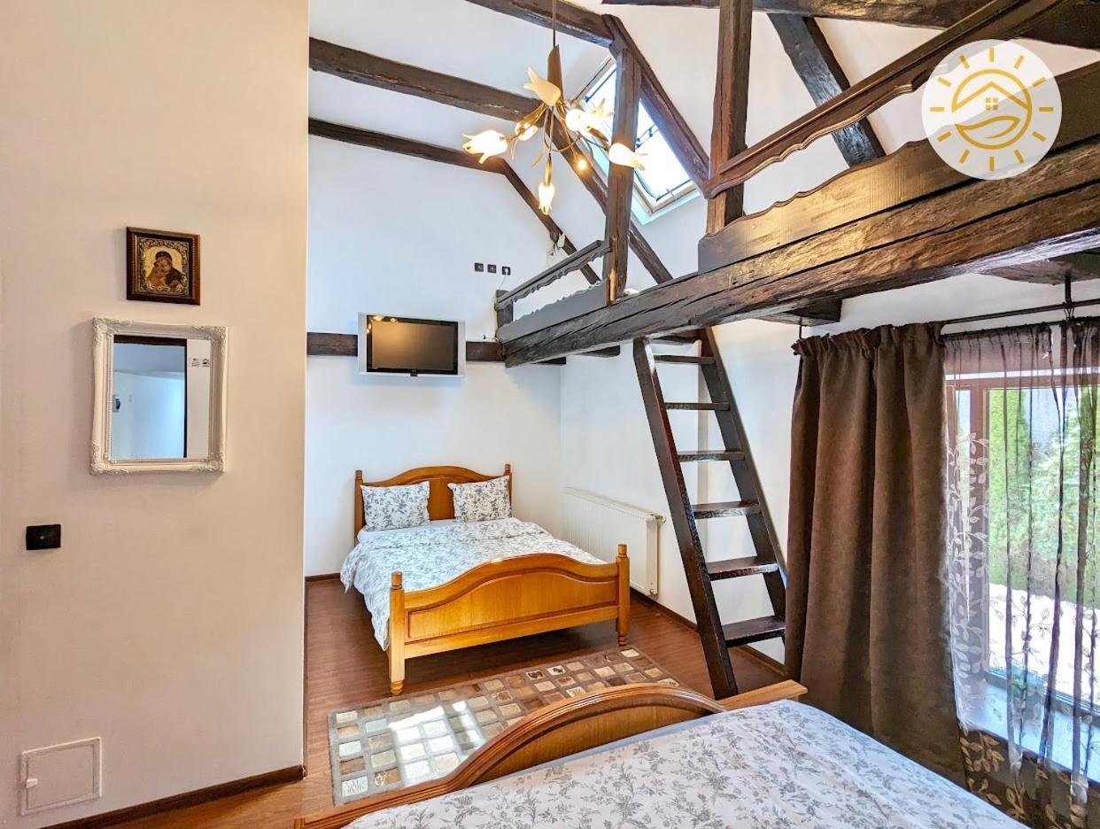 Casa Bergwald Apartment Risnov Bagian luar foto