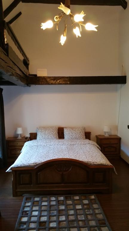 Casa Bergwald Apartment Risnov Bagian luar foto
